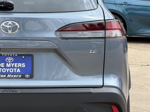 New 2026 Toyota Corolla Cross LE image 9