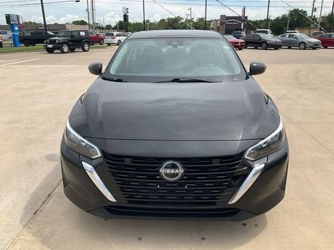 Used 2024 Nissan Sentra SV FWD image 35