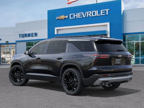 New 2026 Chevrolet Traverse LT w/ Driver Confidence Package image 3