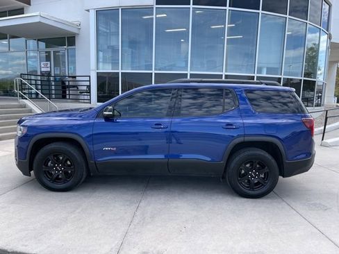 Used 2023 GMC Acadia AT4 w/ Technology Package AWD/4WD image 4