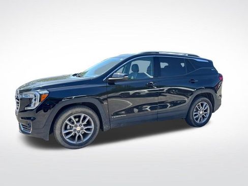 Used 2024 GMC Terrain SLT FWD image 2