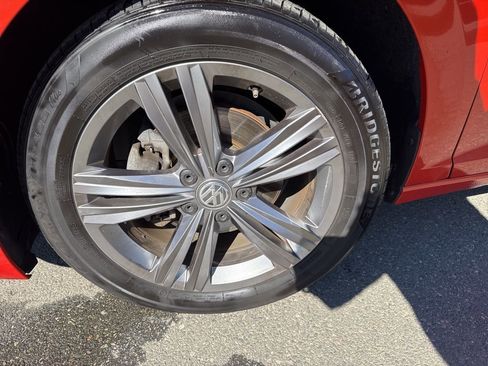 Used 2019 Volkswagen Jetta R-Line image 12