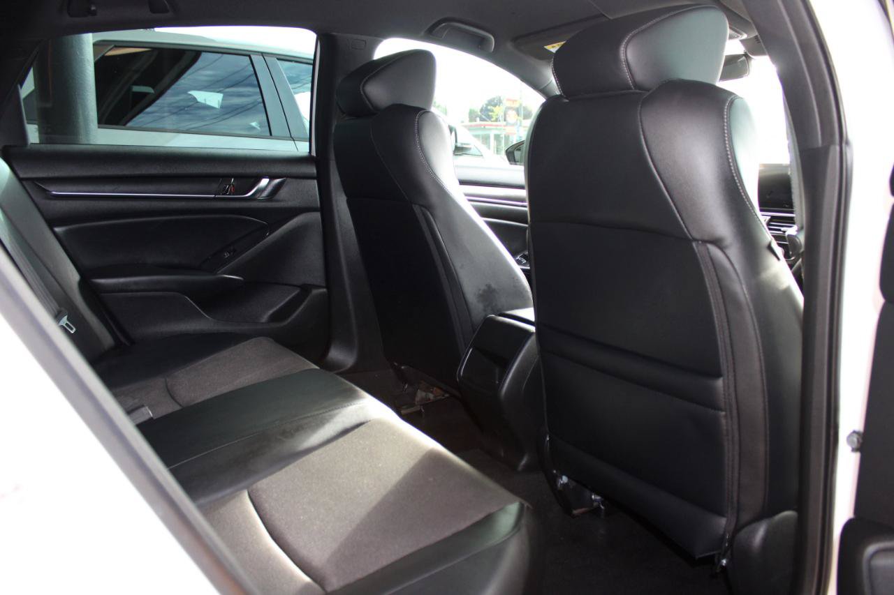 Used 2018 Honda Accord Sport image 15