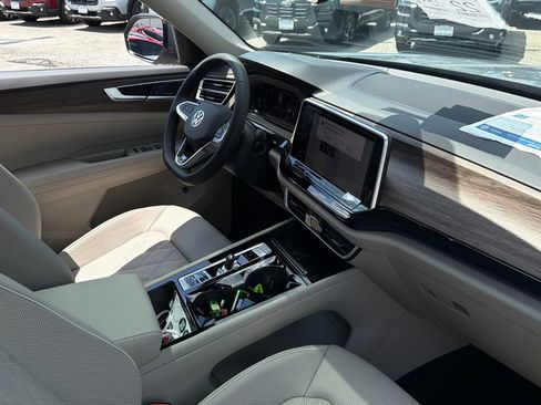 New 2026 Volkswagen Atlas SEL Premium R-Line AWD/4WD image 9