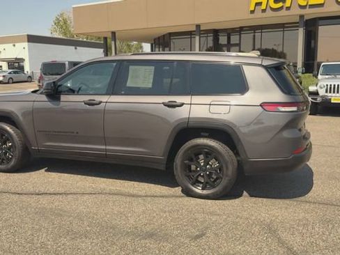 Used 2024 Jeep Grand Cherokee L Laredo AWD/4WD image 6