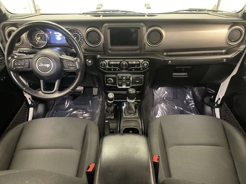 Used 2021 Jeep Gladiator Sport AWD/4WD image 13
