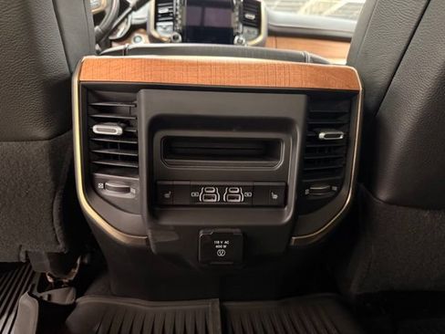 Used 2022 RAM 2500 Limited AWD/4WD image 27