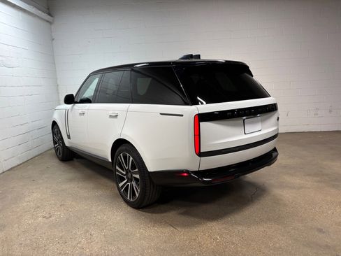 Used 2023 Land Rover Range Rover SE AWD/4WD image 9