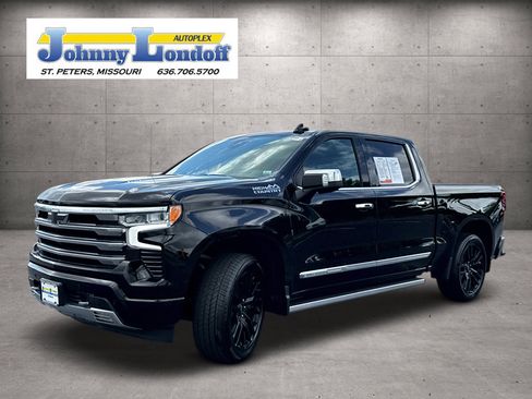 Used 2024 Chevrolet Silverado 1500 High Country AWD/4WD image 4