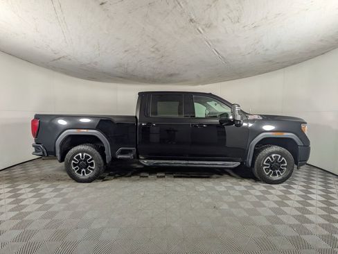 Used 2020 GMC Sierra 2500 AT4 w/ Technology Package image 6
