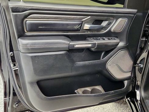 Used 2020 RAM 1500 Limited w/ Black Appearance Package AWD/4WD image 12
