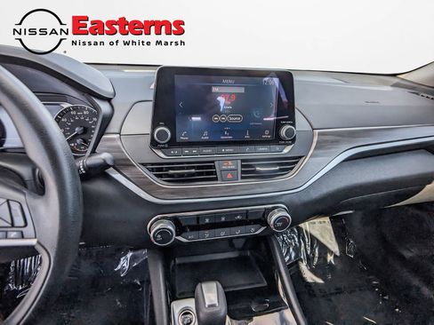 Used 2024 Nissan Altima 2.5 SV AWD/4WD image 12