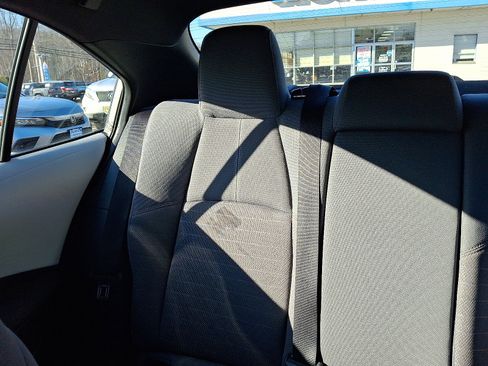 Used 2022 Toyota Corolla SE image 18