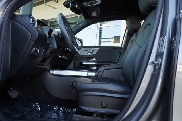 Used 2022 Mercedes-Benz GLB 250 image 25