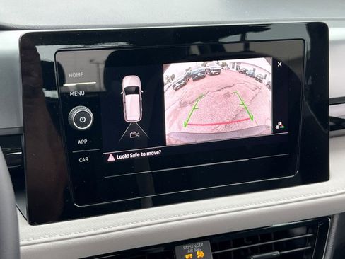 New 2025 Volkswagen Taos S image 19