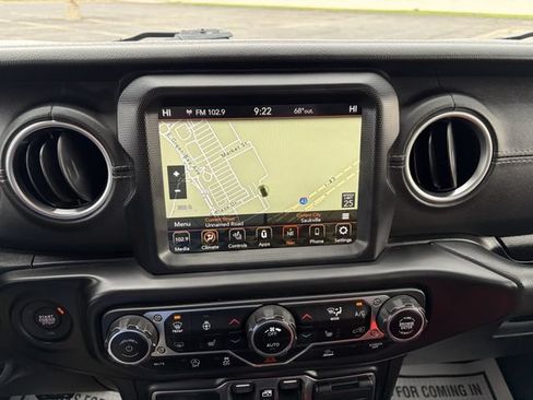 Used 2021 Jeep Gladiator Overland w/ Popular Equipment Package AWD/4WD image 27