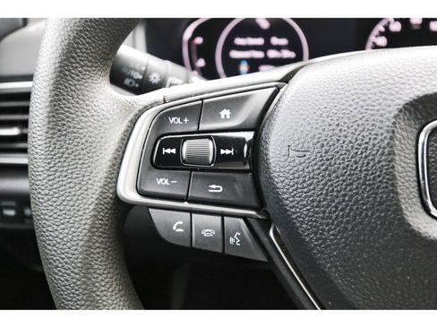 Used 2018 Honda Accord EX image 17