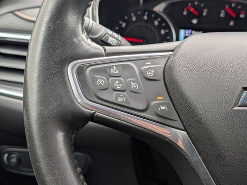 Used 2018 Chevrolet Equinox Premier FWD image 26