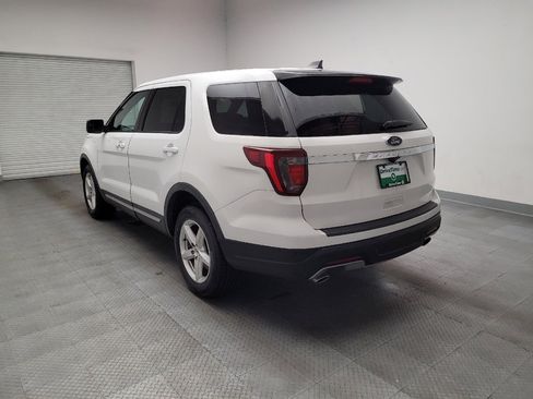 Used 2018 Ford Explorer XLT FWD image 5