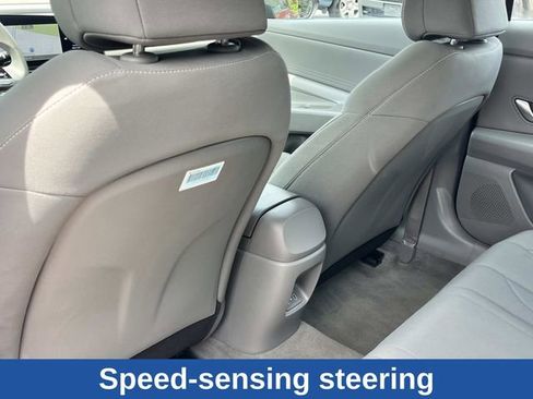 Used 2024 Hyundai Elantra SEL FWD image 22