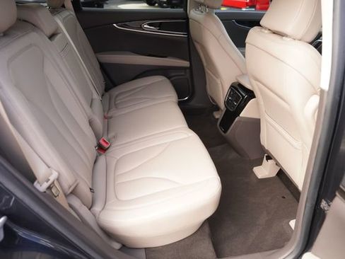 Used 2023 Lincoln Nautilus FWD image 15