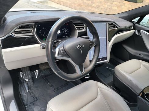 Used 2015 Tesla Model S 70D AWD/4WD image 18