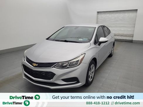 Used 2018 Chevrolet Cruze LS image 1