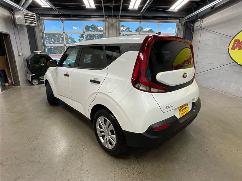 Used 2020 Kia Soul LX FWD image 3