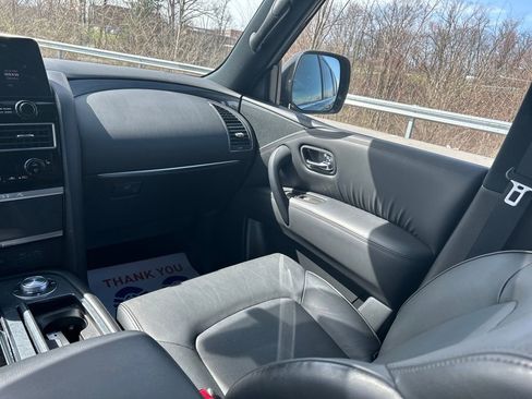 Used 2023 Nissan Armada SL w/ Midnight Edition Package image 11