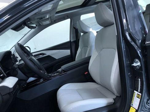 New 2026 Toyota Camry XLE image 18