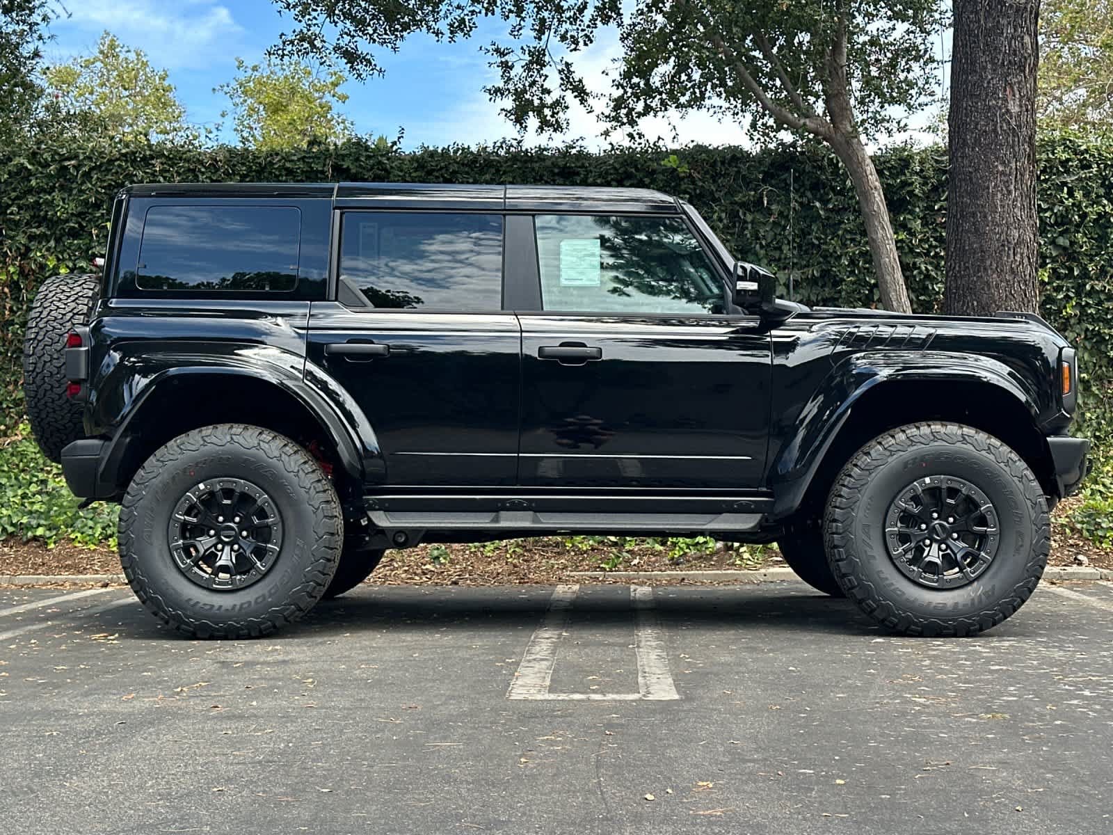 New 2026 Ford Bronco Raptor AWD/4WD image 8