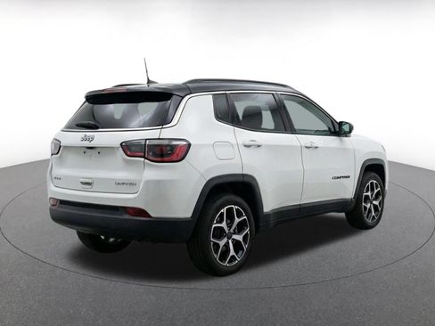 Used 2025 Jeep Compass Limited AWD/4WD image 10
