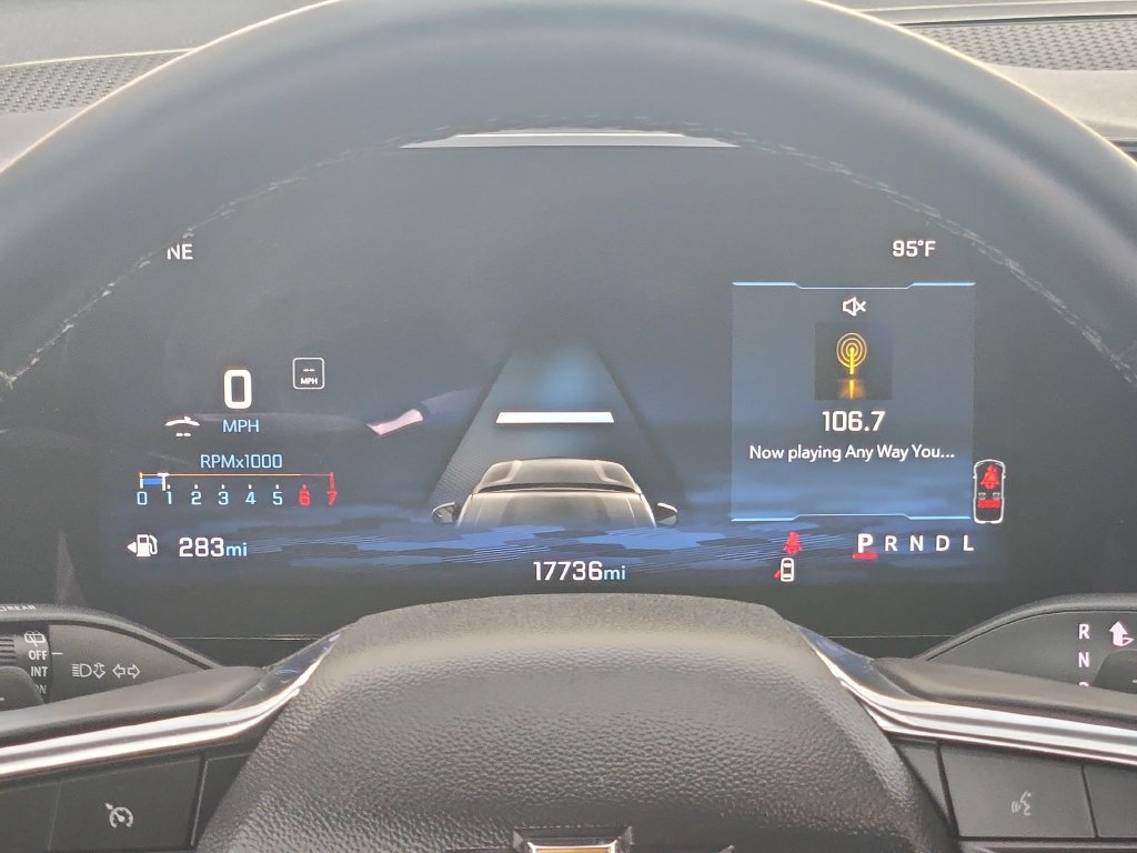 Used 2026 Chevrolet Equinox LT FWD image 25