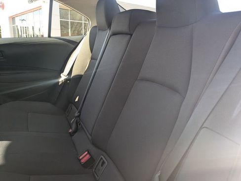 Used 2025 Toyota Corolla LE image 27