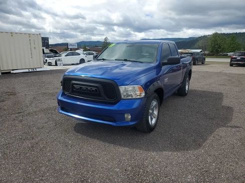 Used 2017 RAM 1500 Express AWD/4WD image 1