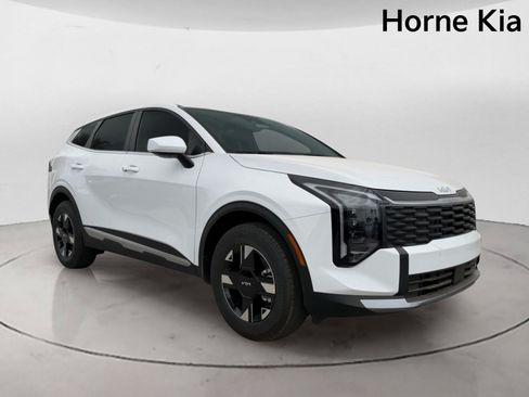 New 2026 Kia Sportage LX AWD/4WD image 2