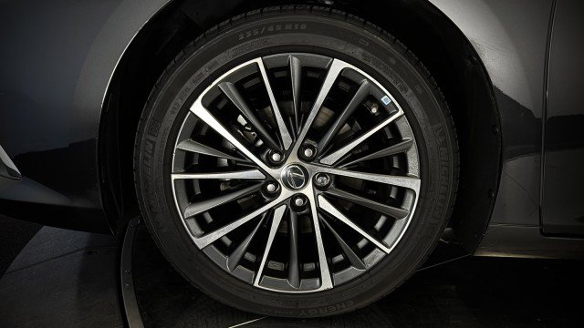 Used 2023 Lexus ES 350 w/ Premium Package FWD image 40