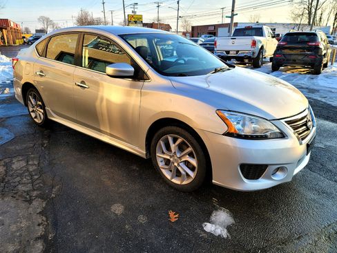Used 2014 Nissan Sentra SR image 3