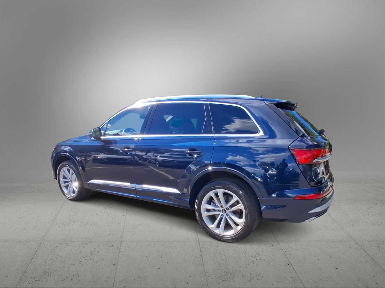Used 2025 Audi Q7 2.0T Premium w/ Convenience Package AWD/4WD image 6