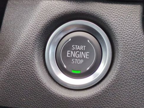 Used 2025 Chevrolet Colorado Trail Boss AWD/4WD image 28
