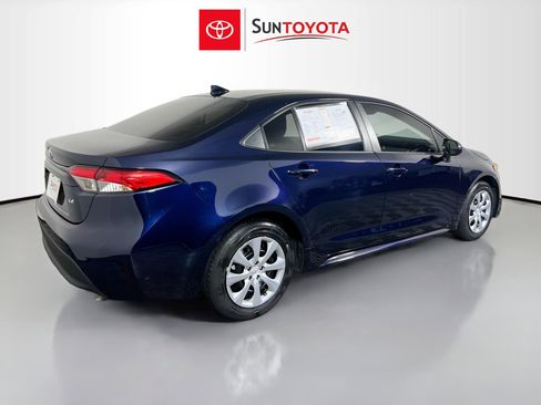 Used 2023 Toyota Corolla LE image 4