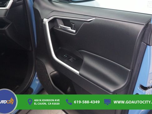 Used 2023 Toyota RAV4 AWD Hybrid image 16