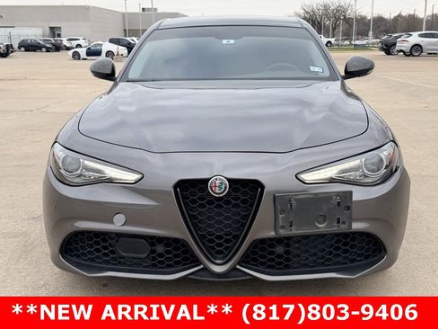 Used 2019 Alfa Romeo Giulia Ti Sport w/ Quick Order Package 22S Sport image 2