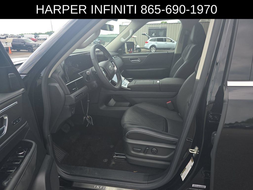 Used 2025 INFINITI QX80 Luxe AWD/4WD image 5