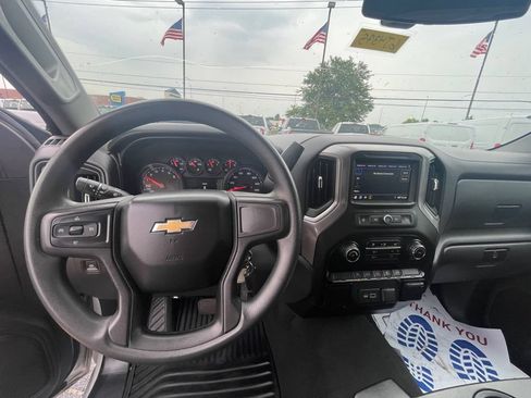 Used 2021 Chevrolet Silverado 1500 Custom AWD/4WD image 16