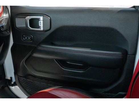 Used 2023 Jeep Wrangler Unlimited Rubicon 4xe AWD/4WD image 19