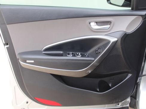 Used 2018 Hyundai Santa Fe Sport image 13