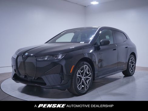 Used 2026 BMW iX xDrive45 w/ Executive Package image 1