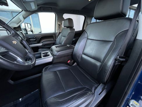 Used 2017 Chevrolet Silverado 2500 LTZ w/ LTZ Plus Package image 13