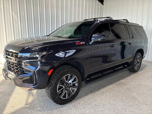 Used 2024 Chevrolet Suburban Z71 w/ Luxury Package image 1